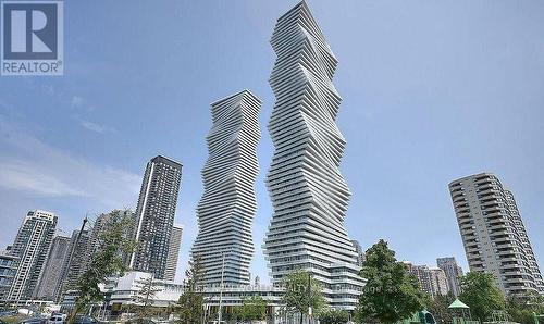 2909 - 3883 Quartz Road, Mississauga, ON - Outdoor With Facade