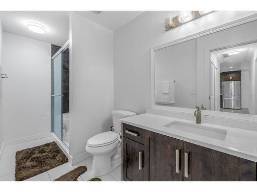 6926 134 Street, Surrey, BC - Indoor Photo Showing Bathroom