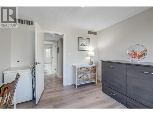 86 Lakeshore Drive Unit# 202, Penticton, BC - Indoor