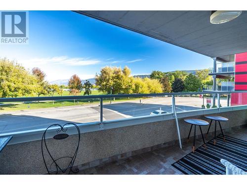 86 Lakeshore Drive Unit# 202, Penticton, BC - Outdoor