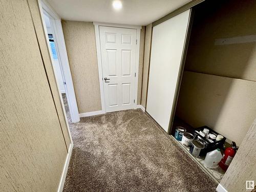 4609 35 Av Nw, Edmonton, AB - Indoor Photo Showing Other Room