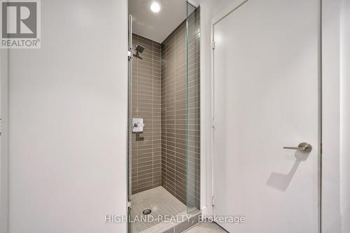 4505 - 7 Grenville Street, Toronto, ON - Indoor Photo Showing Bathroom