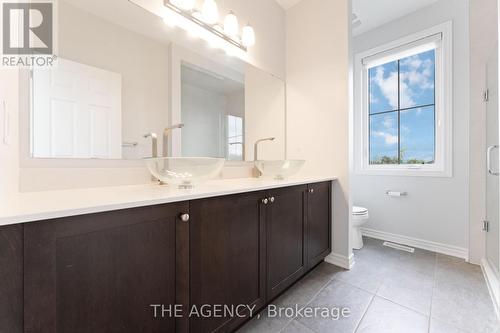 811 Logperch Circle, Ottawa (Nepean), ON - Indoor Photo Showing Bathroom