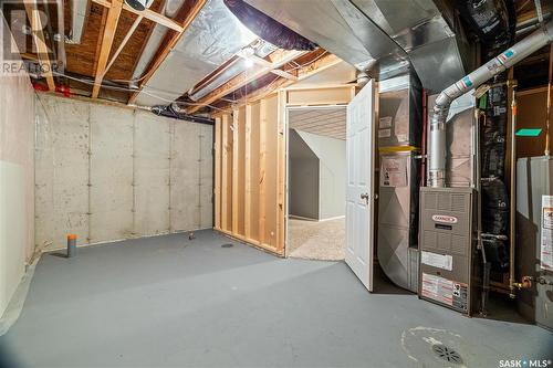 49 2751 Windsor Park Road, Regina, SK - Indoor Photo Showing Basement