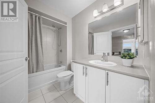 220 Leather Leaf Terrace, Ottawa, ON - Indoor Photo Showing Bathroom