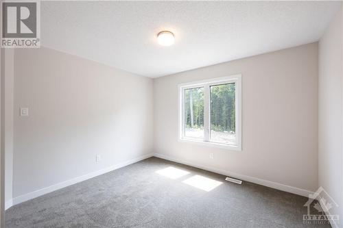 408 Appalachian Circle, Ottawa, ON - Indoor Photo Showing Other Room