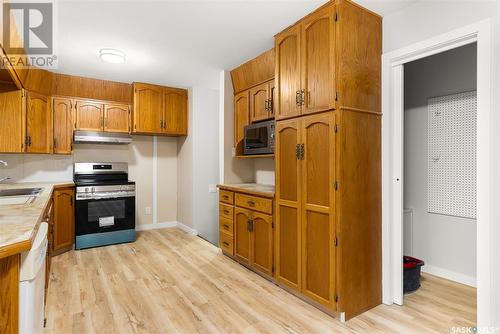 5417 2Nd Avenue N, Regina, SK - Indoor Photo Showing Kitchen With Double Sink