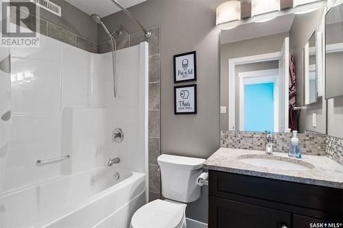 302 Pichler Crescent, Saskatoon, SK - Indoor Photo Showing Bathroom