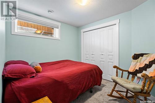 302 Pichler Crescent, Saskatoon, SK - Indoor Photo Showing Bedroom