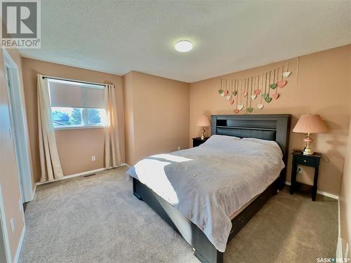 911 Bercovich Crescent, Regina, SK - Indoor Photo Showing Bedroom