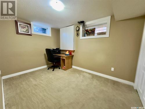 911 Bercovich Crescent, Regina, SK - Indoor