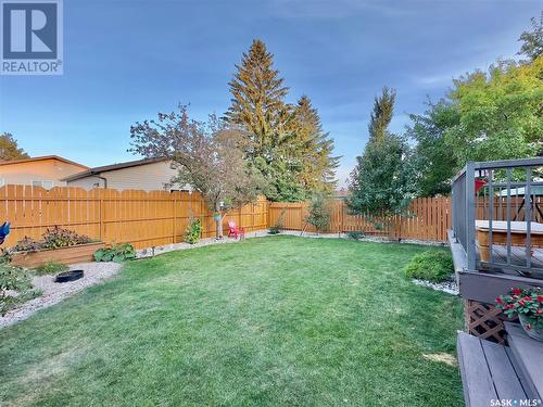 911 Bercovich Crescent, Regina, SK - Outdoor With Backyard