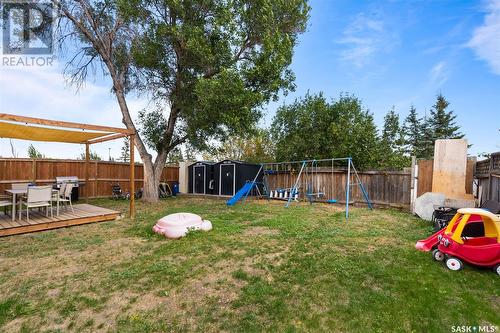 154 Lloyd Crescent, Regina, SK - Outdoor With Backyard