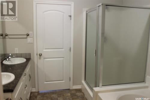 106 Erickson Street, Midale, SK - Indoor Photo Showing Bathroom