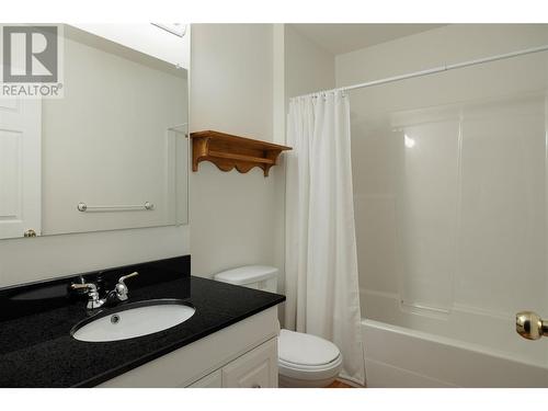 9110 Smith Road, Vernon, BC - Indoor Photo Showing Bathroom