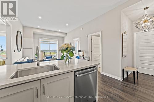 628 - 1105 Leger Way, Milton (Ford), ON - Indoor Photo Showing Kitchen