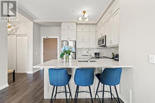 628 - 1105 Leger Way, Milton (Ford), ON - Indoor Photo Showing Kitchen With Upgraded Kitchen