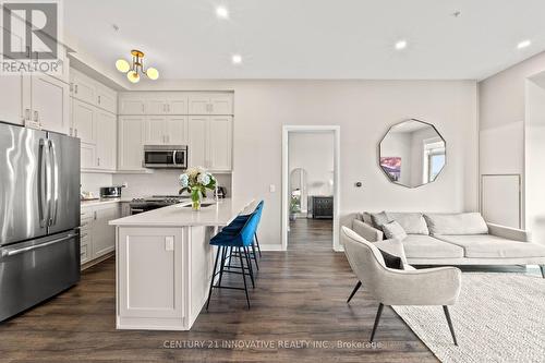 628 - 1105 Leger Way, Milton (Ford), ON - Indoor Photo Showing Kitchen With Stainless Steel Kitchen With Upgraded Kitchen