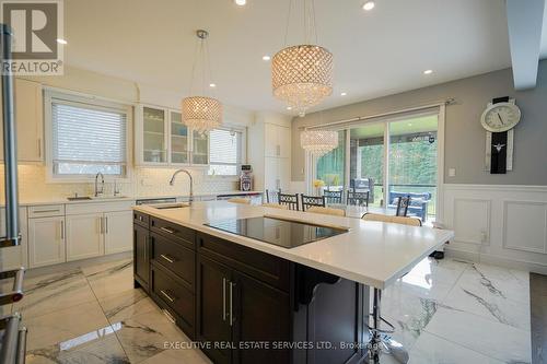 17 Ritchie Drive, East Luther Grand Valley (Grand Valley), ON - Indoor Photo Showing Kitchen With Upgraded Kitchen