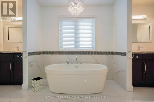 17 Ritchie Drive, East Luther Grand Valley, ON - Indoor Photo Showing Bathroom