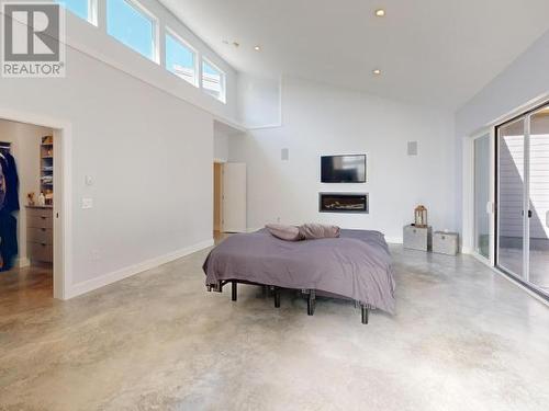 7900 Butler Road, Powell River, BC - Indoor Photo Showing Bedroom