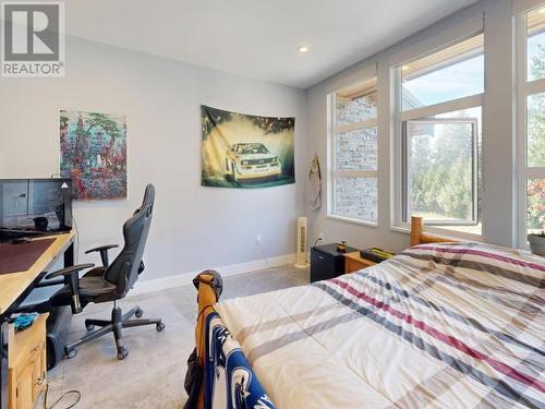 7900 Butler Road, Powell River, BC - Indoor Photo Showing Bedroom