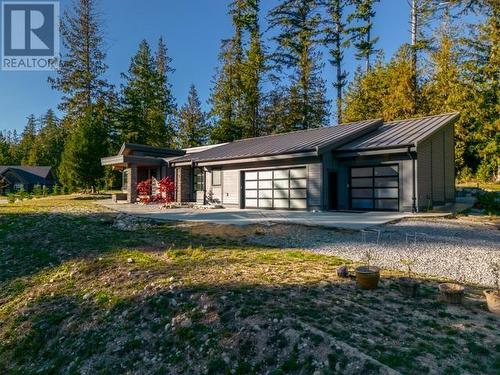 7900 Butler Road, Powell River, BC - Outdoor With Deck Patio Veranda