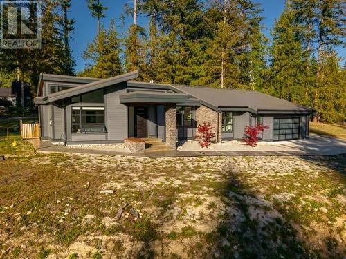 7900 Butler Road, Powell River, BC - Outdoor With Deck Patio Veranda