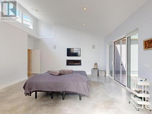 7900 Butler Road, Powell River, BC - Indoor Photo Showing Bedroom