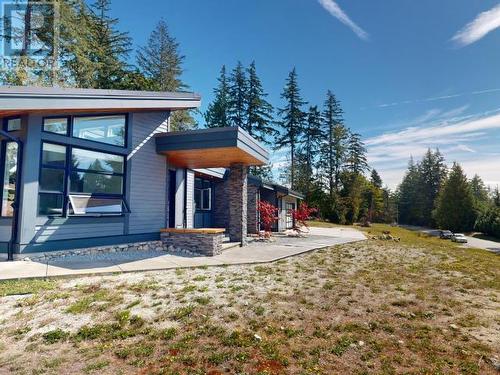 7900 Butler Road, Powell River, BC - Outdoor