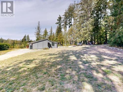 7900 Butler Road, Powell River, BC - Outdoor