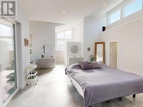 7900 Butler Road, Powell River, BC - Indoor Photo Showing Bedroom