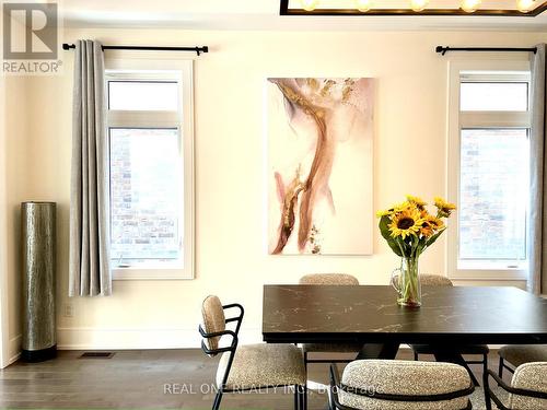 15 Protostar Avenue, Richmond Hill (Observatory), ON - Indoor Photo Showing Dining Room