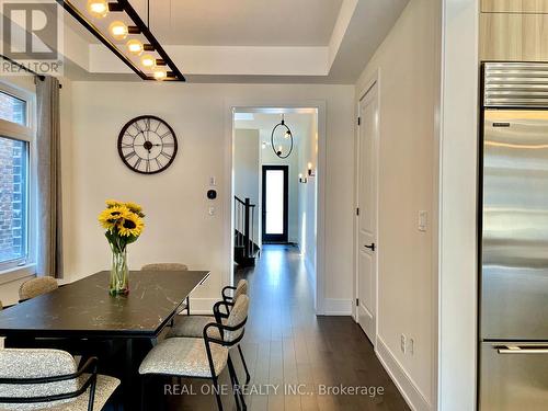 15 Protostar Avenue, Richmond Hill (Observatory), ON - Indoor Photo Showing Dining Room