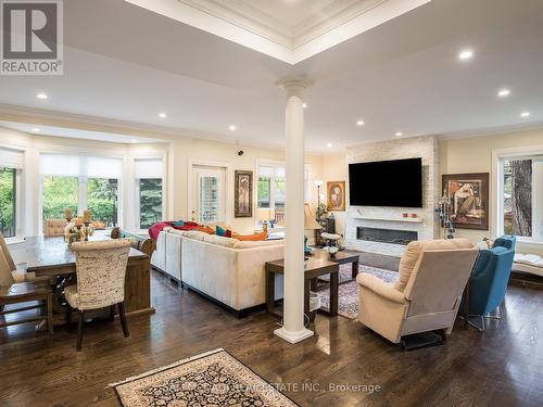 1497 Indian Grove, Mississauga, ON - Indoor Photo Showing Living Room With Fireplace