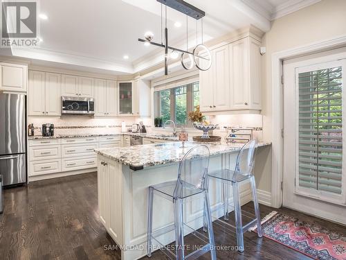 1497 Indian Grove, Mississauga, ON - Indoor Photo Showing Kitchen With Stainless Steel Kitchen With Upgraded Kitchen