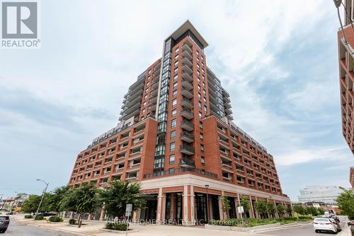 734 - 3091 Dufferin Street, Toronto (Yorkdale-Glen Park), ON - Outdoor With Facade