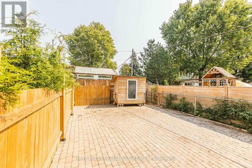 5 Mayall Avenue, Toronto (Downsview-Roding-Cfb), ON - Outdoor