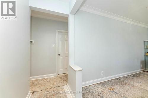 5 Mayall Avenue, Toronto (Downsview-Roding-Cfb), ON - Indoor Photo Showing Other Room