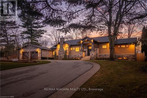 32 Breckenridge Boulevard, St. Catharines, ON - Outdoor With Deck Patio Veranda With Facade