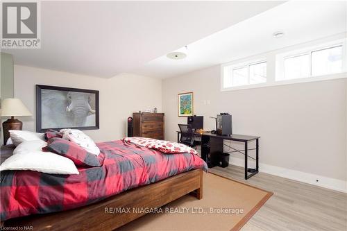 32 Breckenridge Boulevard, St. Catharines, ON - Indoor Photo Showing Bedroom