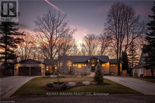 32 Breckenridge Boulevard, St. Catharines, ON - Outdoor With Deck Patio Veranda