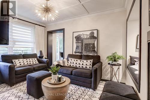 301 - 69 Herkimer Street, Hamilton (Durand), ON - Indoor Photo Showing Living Room