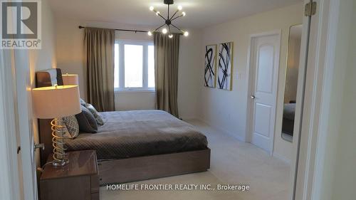 135 Cuesta Heights, Hamilton (Stoney Creek Mountain), ON - Indoor Photo Showing Bedroom