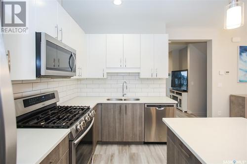 635 Evergreen Boulevard, Saskatoon, SK - Indoor Photo Showing Kitchen With Stainless Steel Kitchen With Double Sink