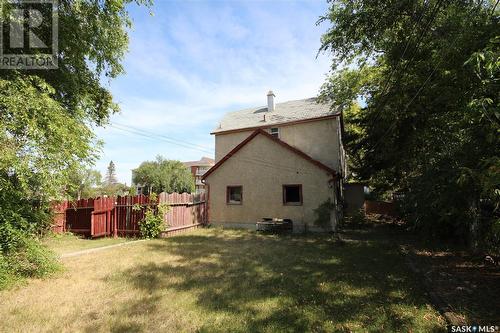 991 108Th Street, North Battleford, SK - Outdoor