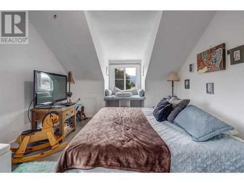 13232 Kelly Avenue, Summerland, BC - Indoor Photo Showing Bedroom