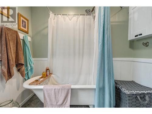 13232 Kelly Avenue, Summerland, BC - Indoor Photo Showing Bathroom