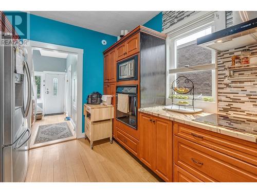 13232 Kelly Avenue, Summerland, BC - Indoor