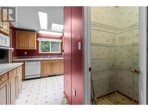 2279 Squilax-Anglemont Road, Lee Creek, BC - Indoor Photo Showing Kitchen With Double Sink